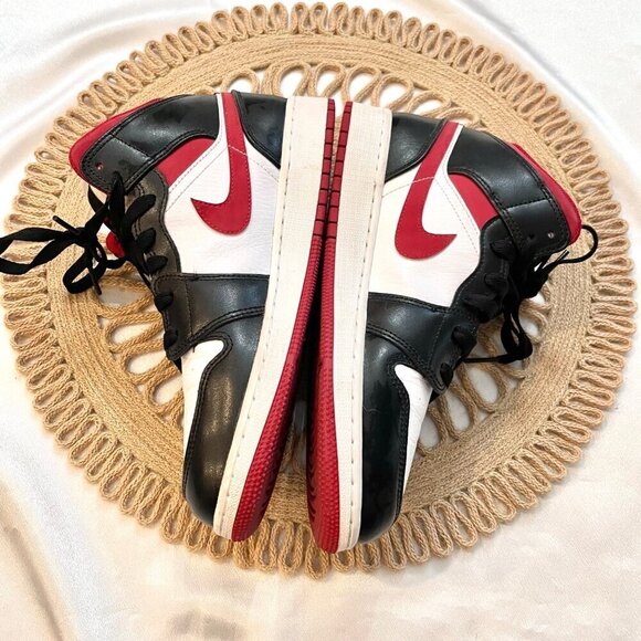 Nike Air Jordan 1 Mid Metallic Red Sneakers Size 7Y/ Women's 8.5 - Picture 4 of 9